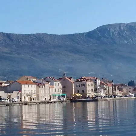 Sedam Bisera 아파트 *